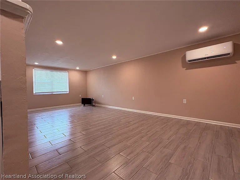 2537 N Priester Rd — Photo 3