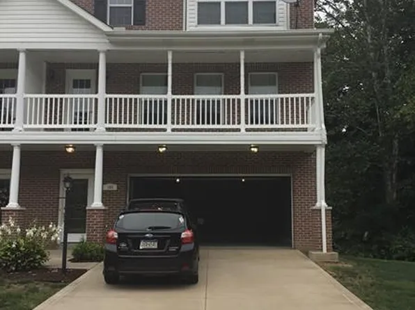 106 Brownstone Ct, Trafford, PA 15085