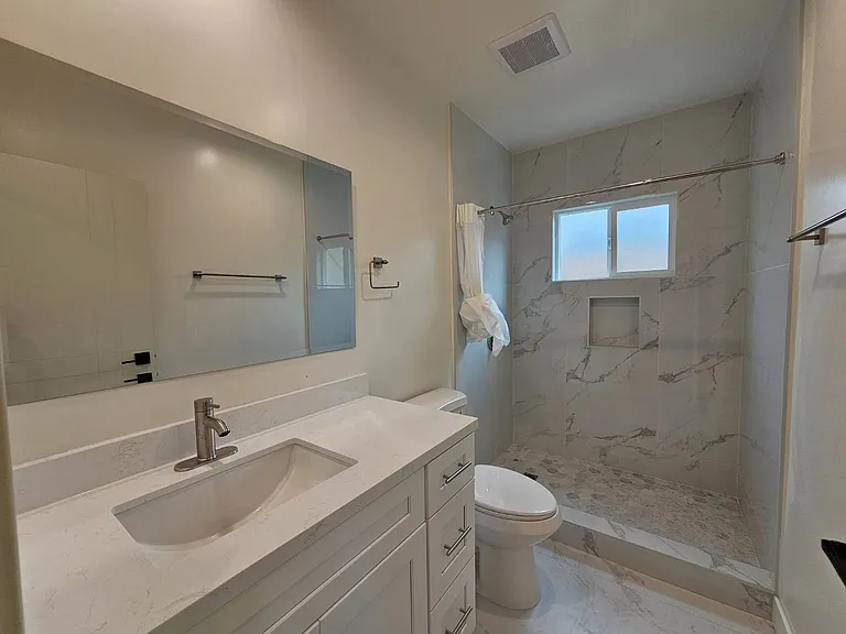 1008 S Bonnie Beach Pl #A — Photo 12