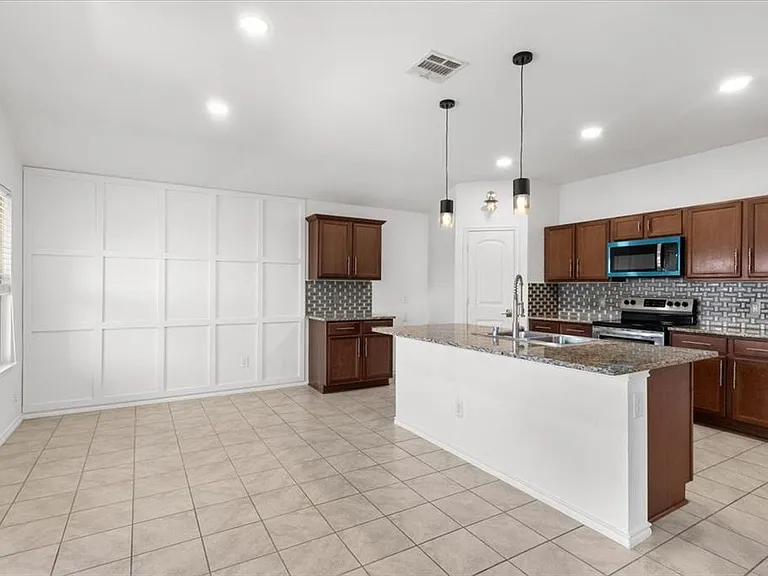803 Quartz Trl — Photo 15