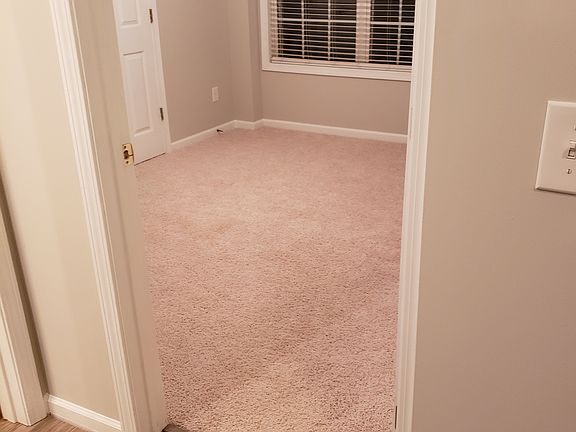 2nd. Bdrm. walkin closet