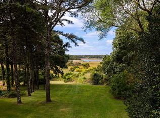 20 Hardings Beach Rd, Chatham, MA 02633