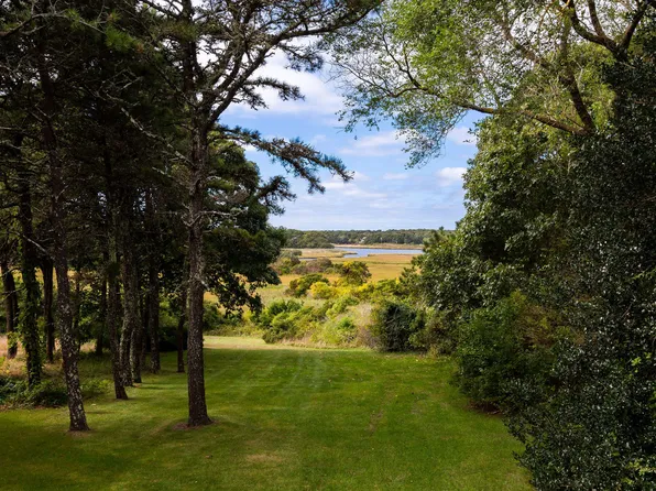 20 Hardings Beach Road, Chatham, MA 02633