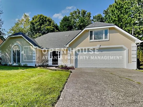 677 Longbow Ct, Stone Mountain, GA 30087