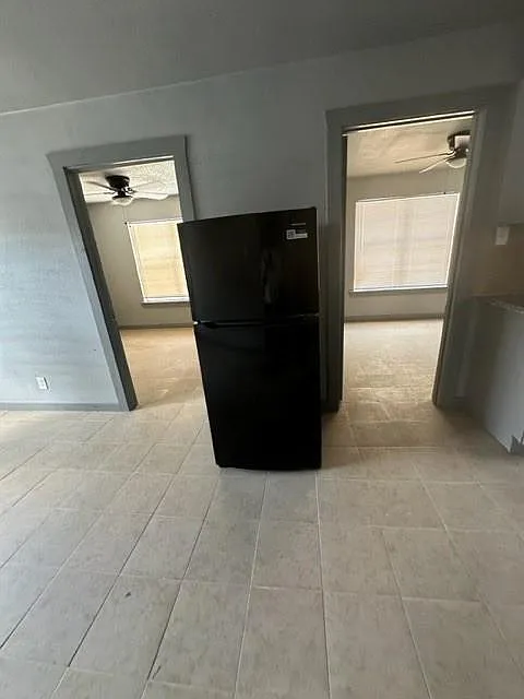 2 bed, 1.0 bath, 800 sqft, $900 — Photo 4