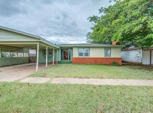 906 W 7th St, Post, TX 79356