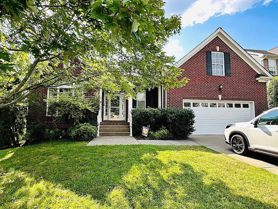 829 Cranberry Ln