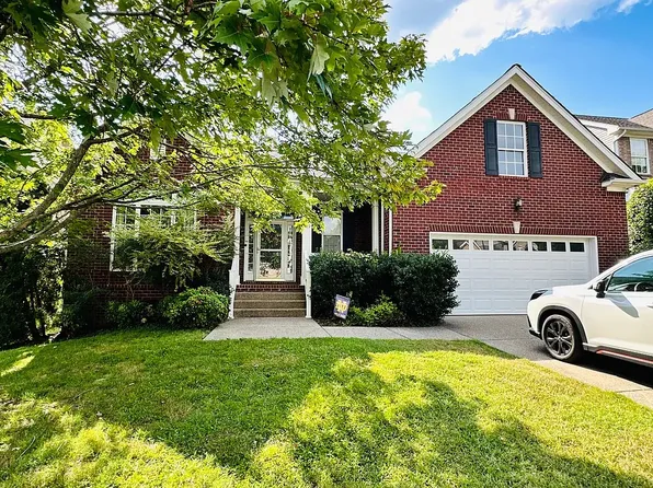 829 Cranberry Ln, Nolensville, TN 37135