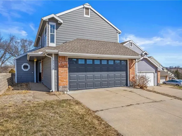 3718 Hartford Ave, Lawrence, KS 66047