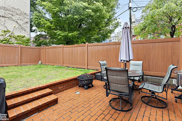 Sold by Brown Harris Stevens | media 26