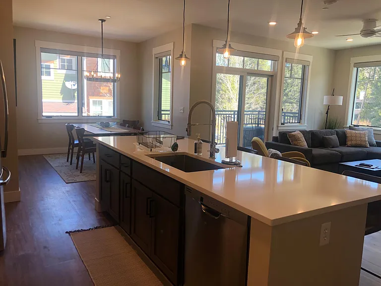 400 Baker Dr #104 — Photo 5