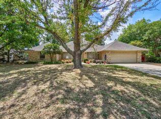 7516 NW Stonegate Dr, Lawton, OK 73505