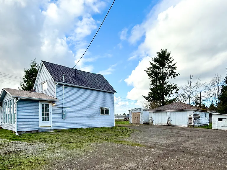 16702 SE 1st St — Photo 3