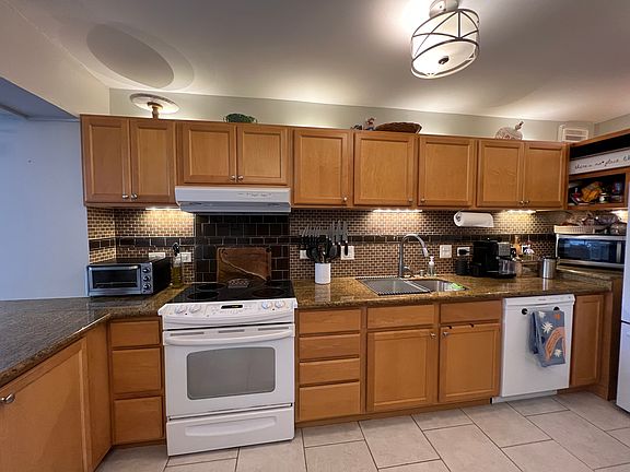 5th image of 1645 Ala Wai Blvd APT 207