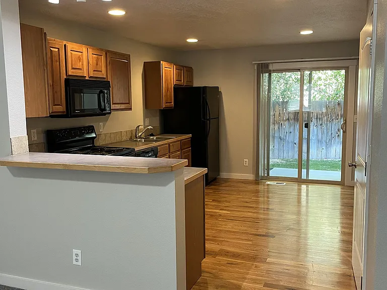 1236 S Columbus St #1 — Photo 6