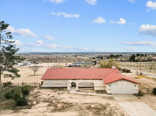 20575 Lupine St, Apple Valley, CA 92308