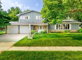 5318 Jonquil Ct, Middleton, WI 53562