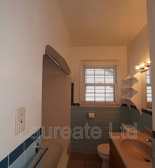 2425 S Humboldt St — Photo 14