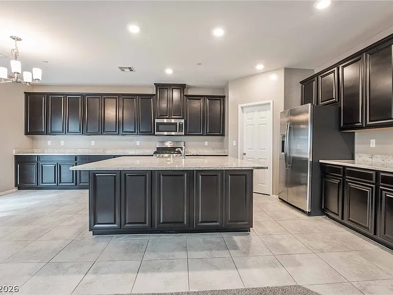 2725 Rainy Meadows Ave — Photo 10