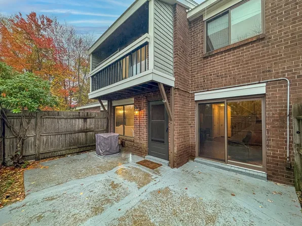 175 Greenbrook Dr, Stoughton, MA 02072