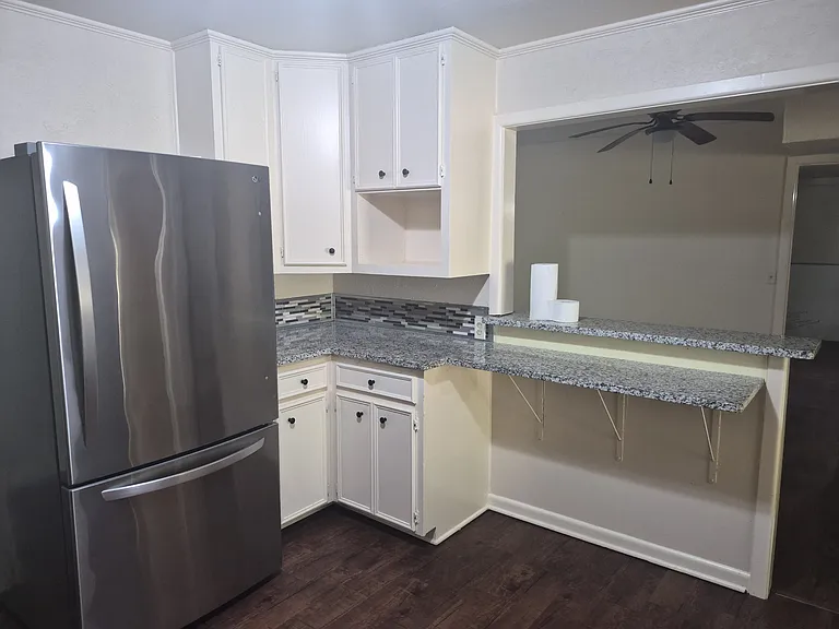 2512 Sheryl Ln — Photo 6