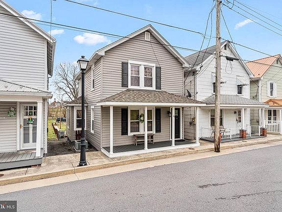 2nd image of 17 N Martin St