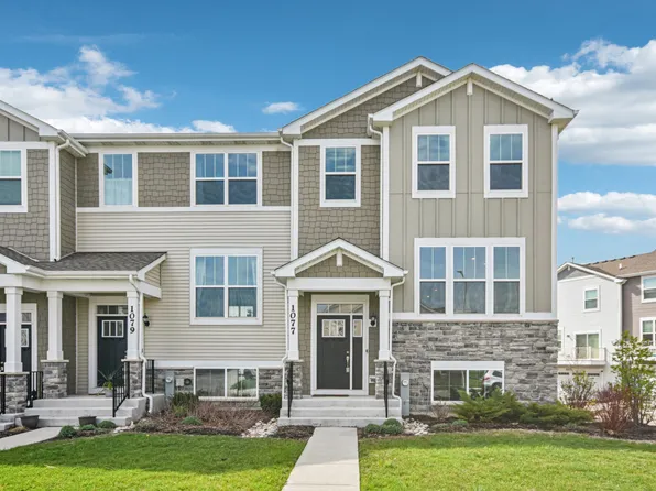 1077 Moraine Dr, South Elgin, IL 60177