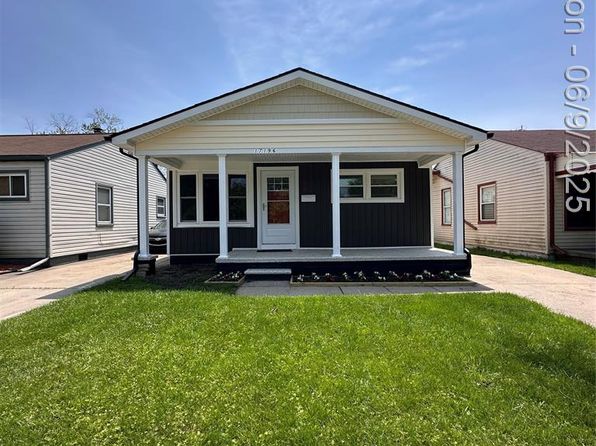 17196 Robert St