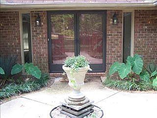 3rd image of 108 Woodcrest St