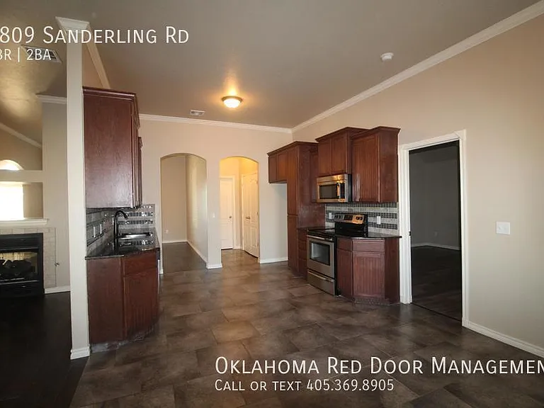 5809 Sanderling Rd — Photo 12