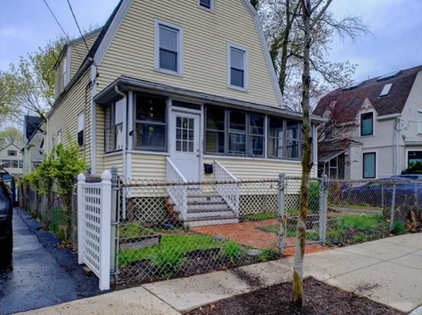 27 Seattle St, Allston, MA 02134