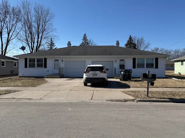 1269 Primrose Ln, Neenah, WI 54956