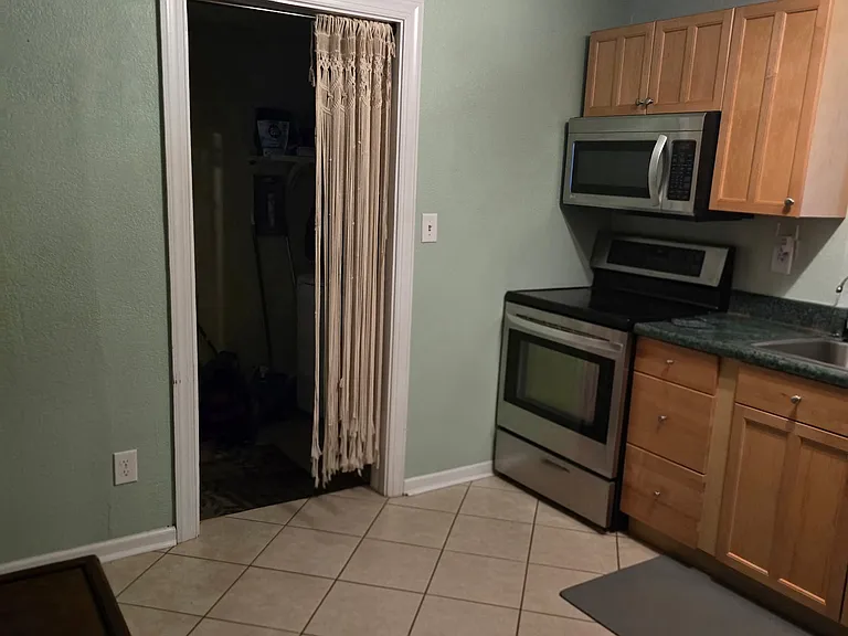 810 Marvin Ave — Photo 12