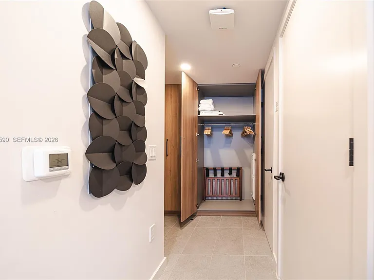 121 NE 5th St #1400 — Photo 35