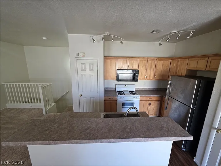 6316 Beige Bluff St #201 — Photo 37