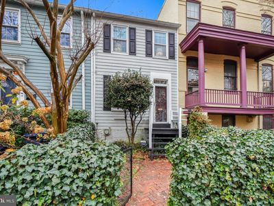 505 9th St SE, Washington, DC, 20003