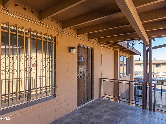 4th image of 2409 W HAZELWOOD Street #275