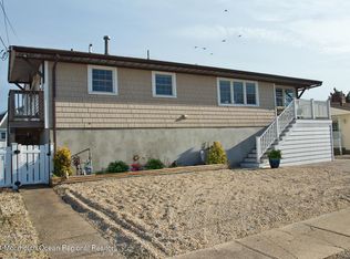 410 Hialeah Dr, Lavallette, NJ