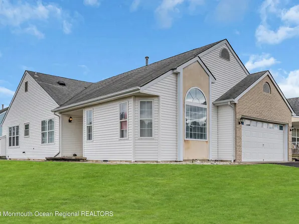 58 Stockport Drive, Toms River, NJ 08757