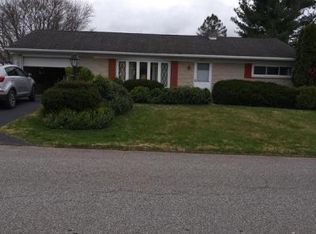 2512 Berkshire Ln, Dover, PA