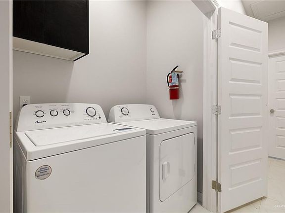 5th image of 188 Farrell Rd #1