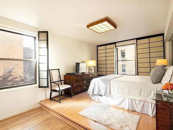 4th image of 60 9th Ave APT 339