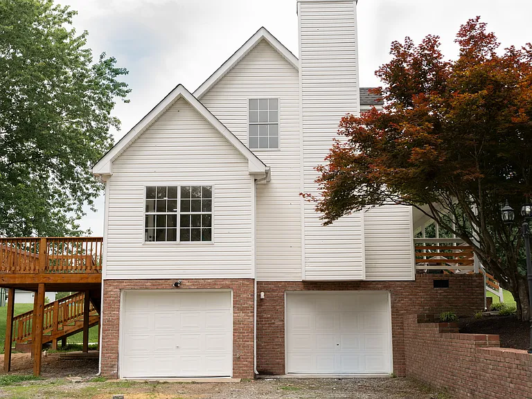 1001 Old Eastside Rd — Photo 11