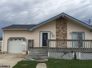 7 Travers Pl, Brigantine, NJ 08203