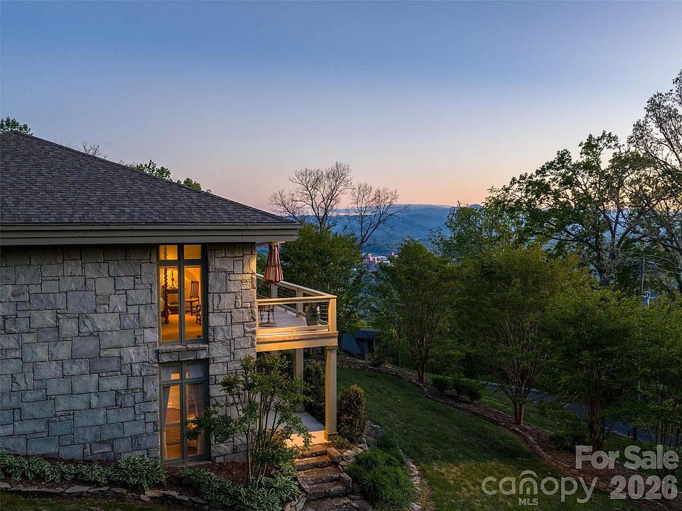1st image of 65 Crestwood Rd