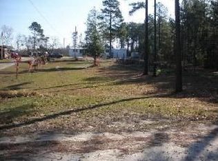 279 Lakeview Ln, Cameron, NC 28326