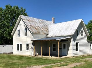 394 Devils Den Rd, Altona, NY 12910