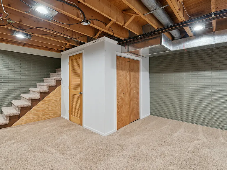 2410 Wealdstone Rd — Photo 49