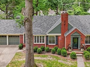 8020 Manor Rd, Leawood, KS 66206