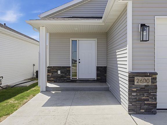 3rd image of 2600 74th Ave S